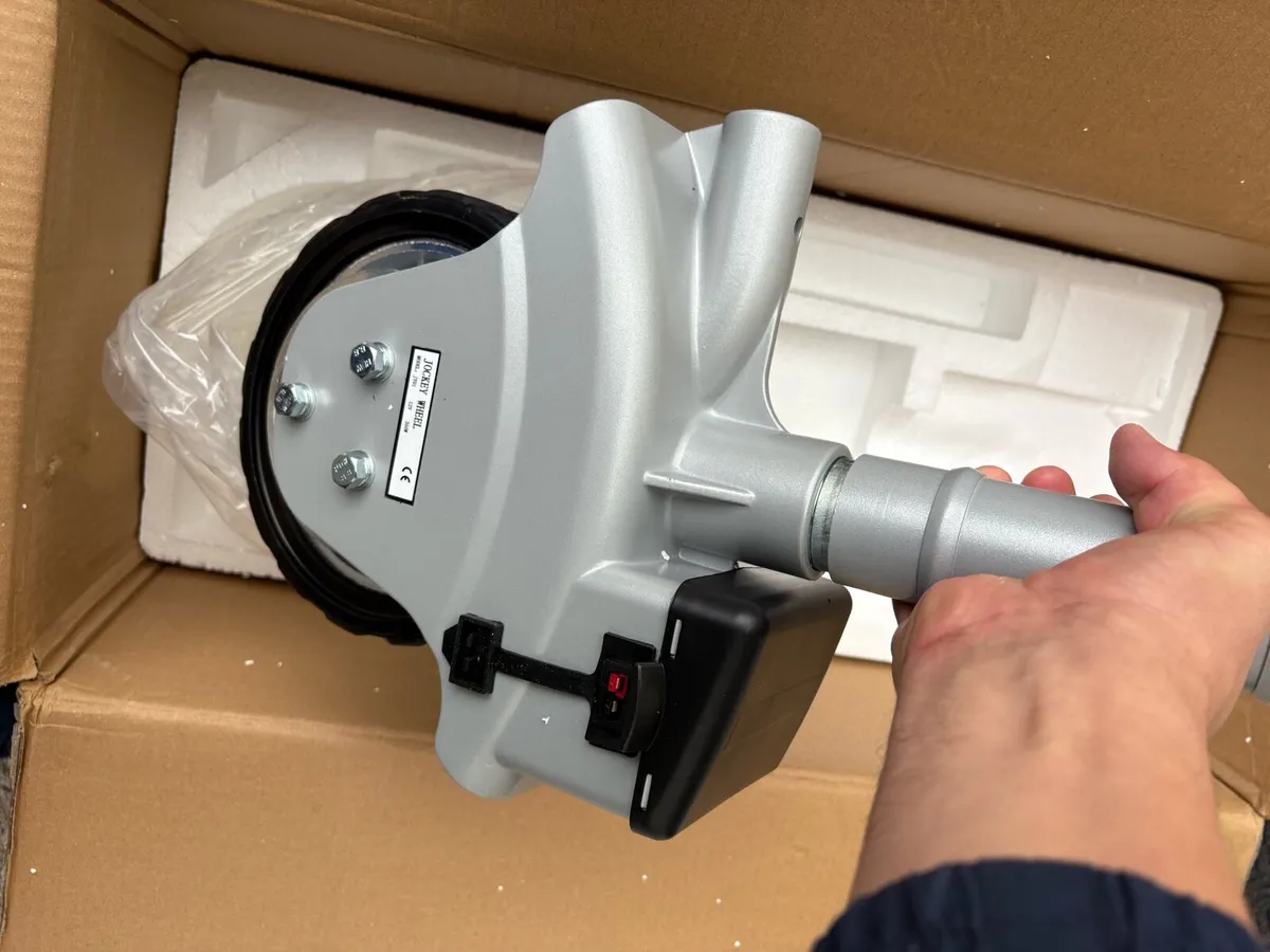 New 350W 12V electric Motorised Jockey Wheel - Image 1