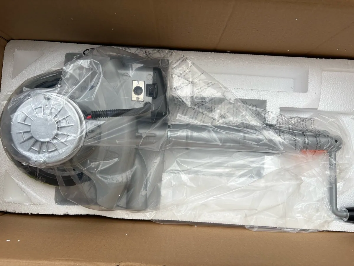 New 350W 12V electric Motorised Jockey Wheel - Image 4