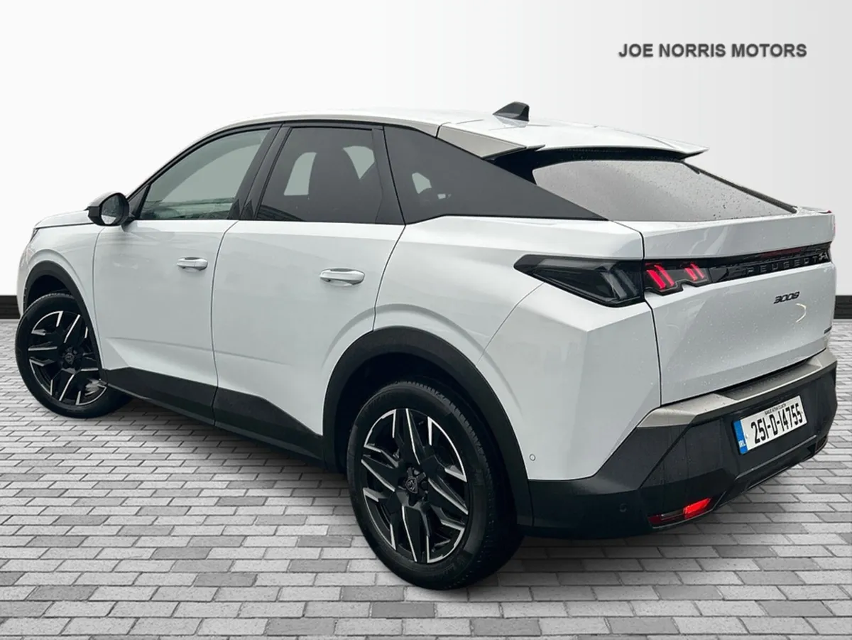 Peugeot 3008 STD ALLURE MHEV 136 E-DCC - Image 3