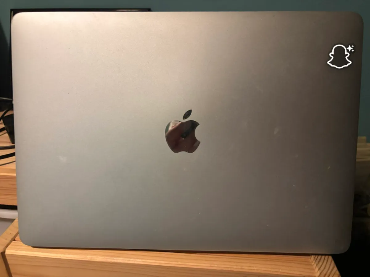 MacBook Pro w Touchbar 2016 - Image 3