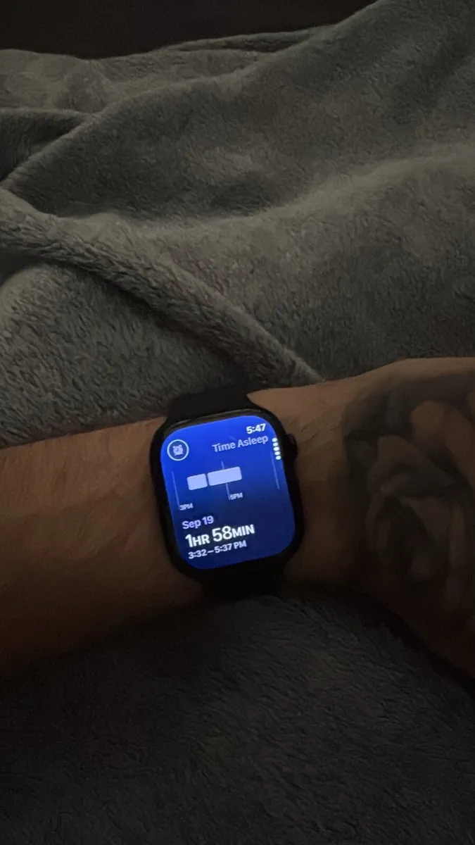 Apple watch series 11 46mm - Image 3