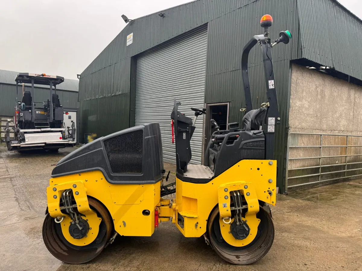2017 Bomag BW120AD-5 (Big Engine) - Image 2