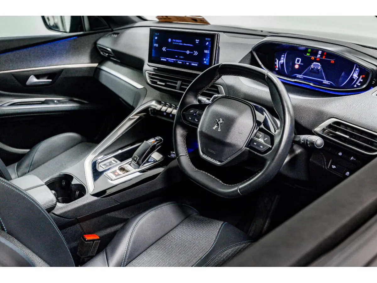 Peugeot 5008 Allure 1.5 Diesel Auto 130HP - Image 2