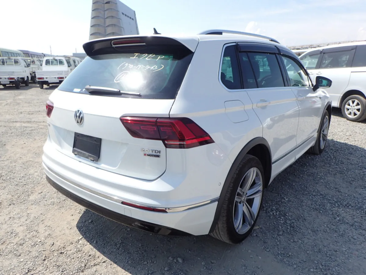 Volkswagen Tiguan 2.0 TDI 4MOTION AWD R-LINE PREMI - Image 3