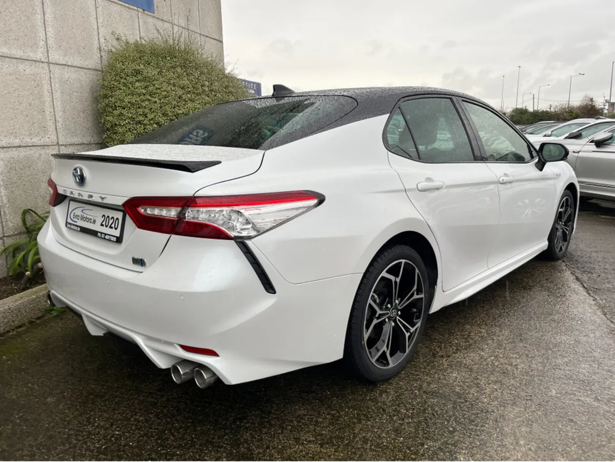 Toyota Camry WS HYBRID AUTOMATIC 2.5 PETROL //MASS - Image 4