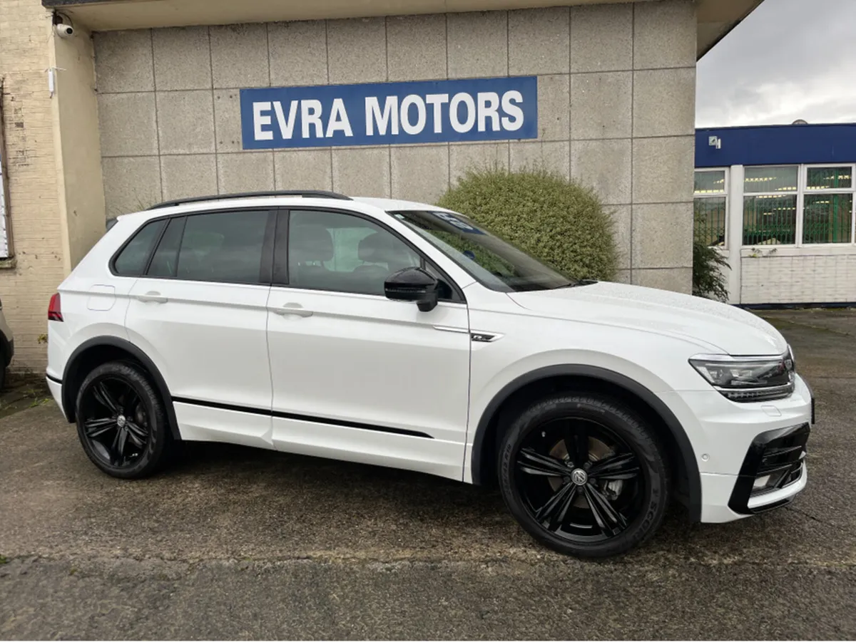 Volkswagen Tiguan R-LINE 4MOTION AUTOMATIC 2.0 DIE - Image 3