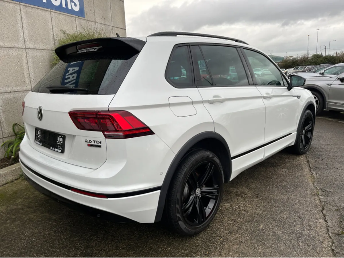 Volkswagen Tiguan R-LINE 4MOTION AUTOMATIC 2.0 DIE - Image 4