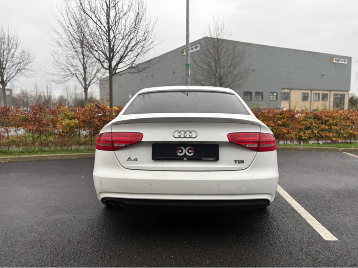 Audi A4 2.0 TDI SE *SERVICE HISTORY - Image 4