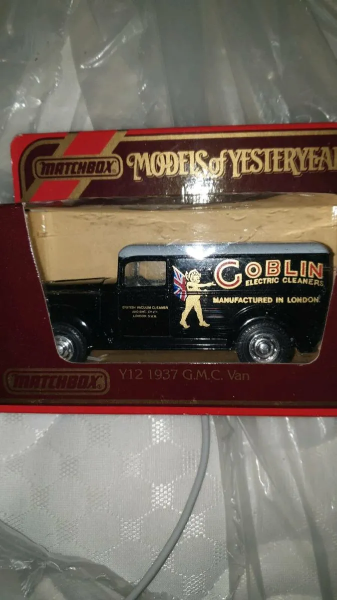 VINTAGE MODELS OF THE YEAR DIE.CAST