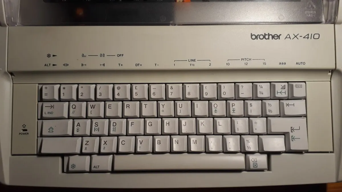 Brother AX410 Typewriter - Image 2