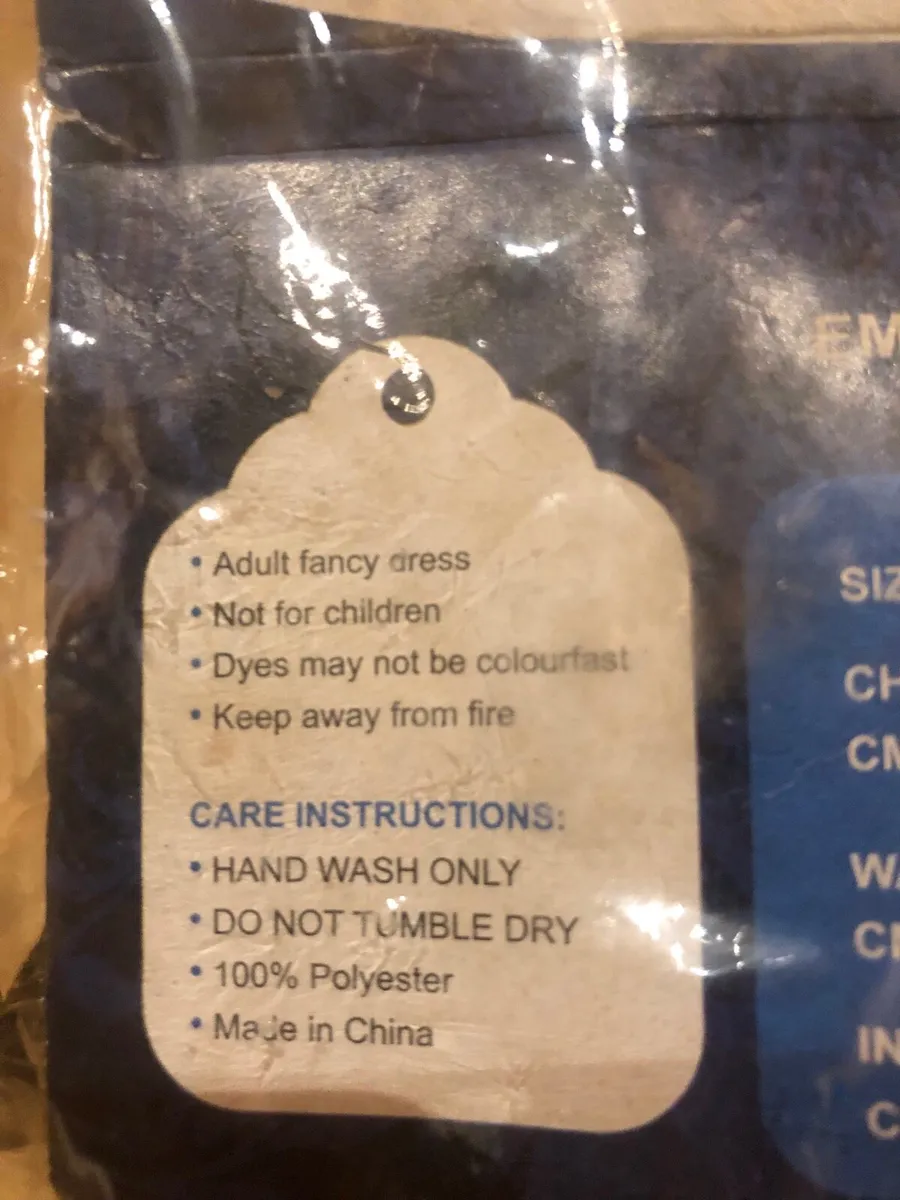 Adult dress up Costume - Image 4