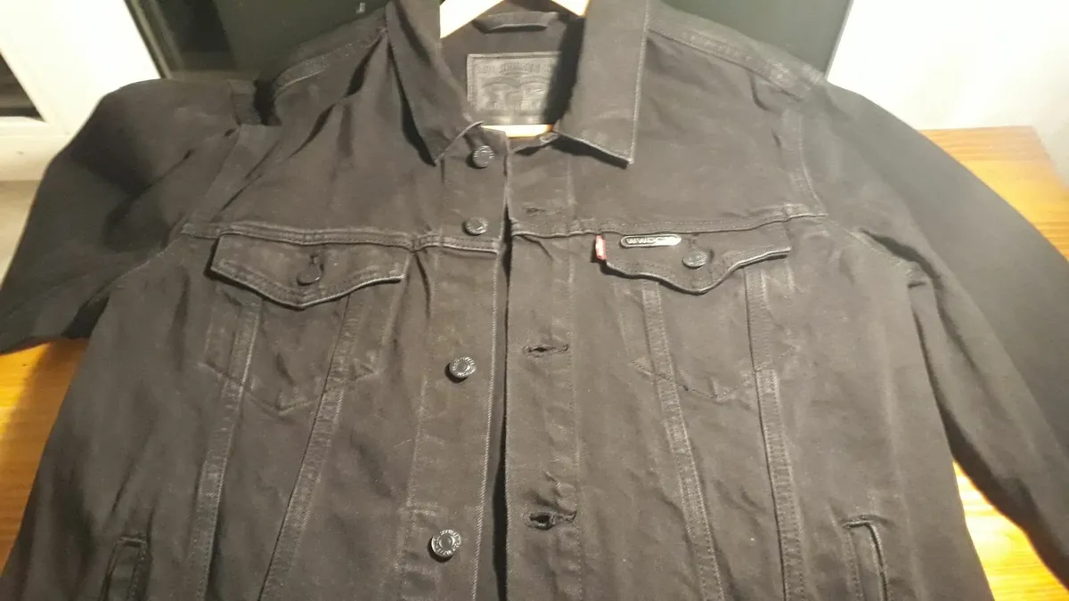 Levi's Jacket Rare Collectible - Image 4