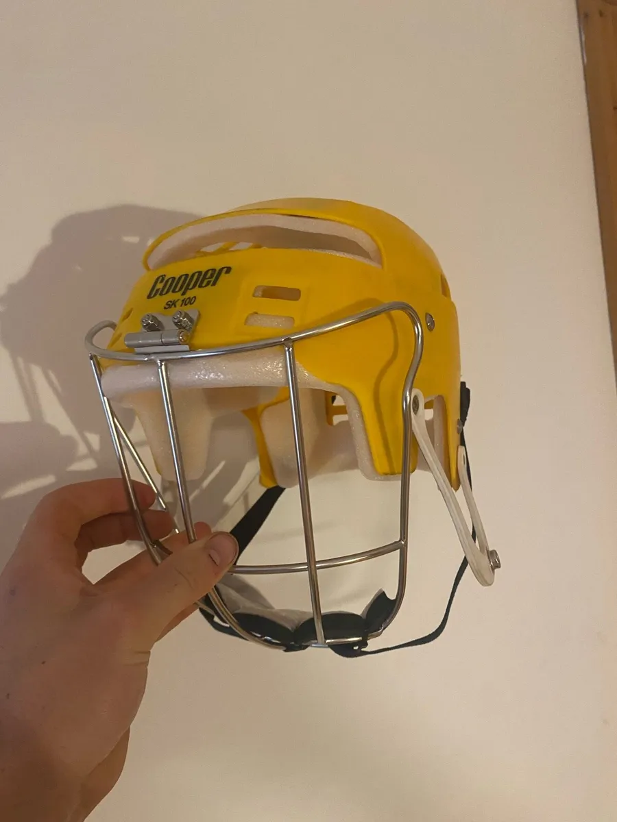 Cooper hurling helmet - Image 1