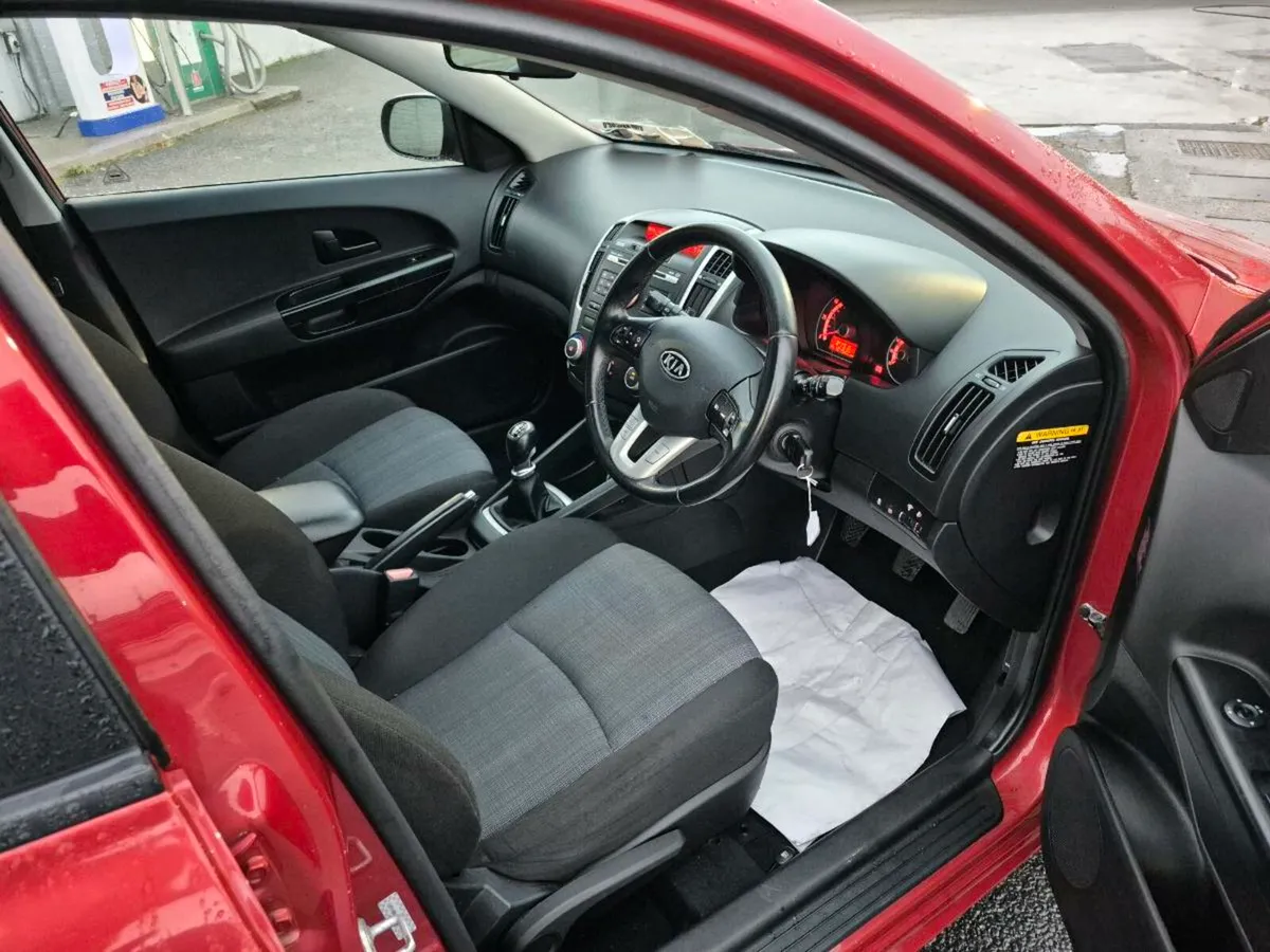 Kia ceed estate eco 2012 - Image 4