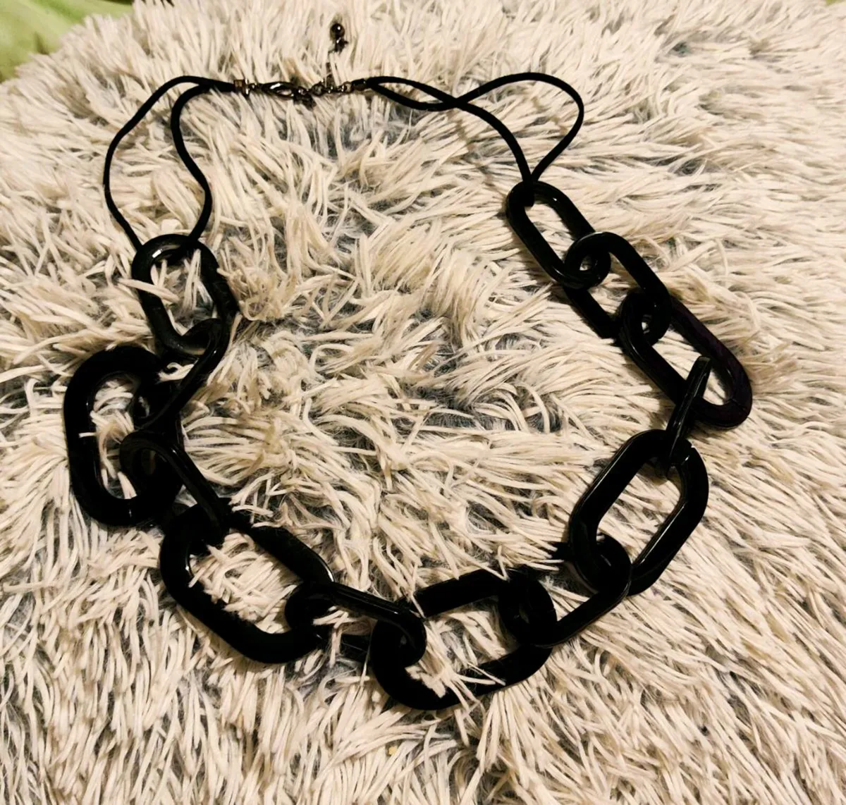 🖤 Chunky Black Chain Necklace – Sleek, Bold & Min - Image 3