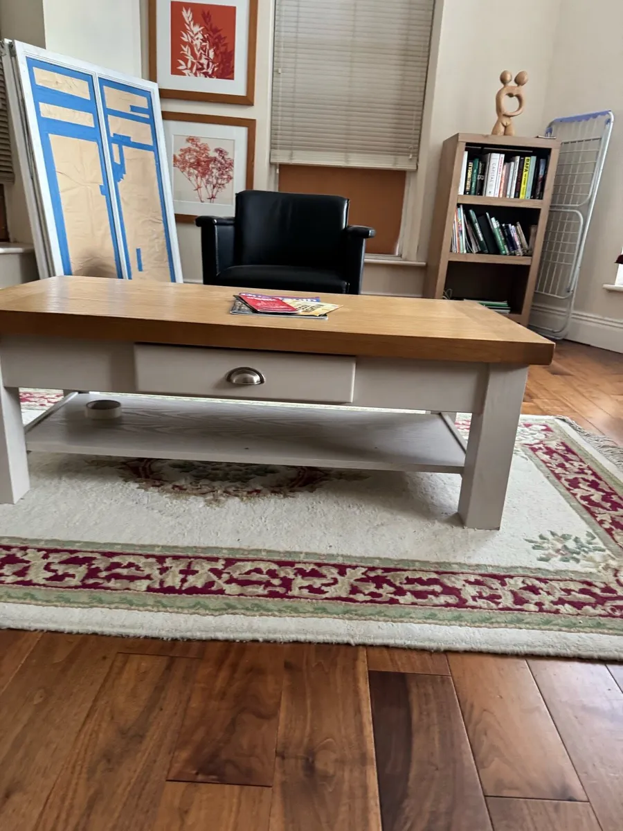 Coffee table - Image 1