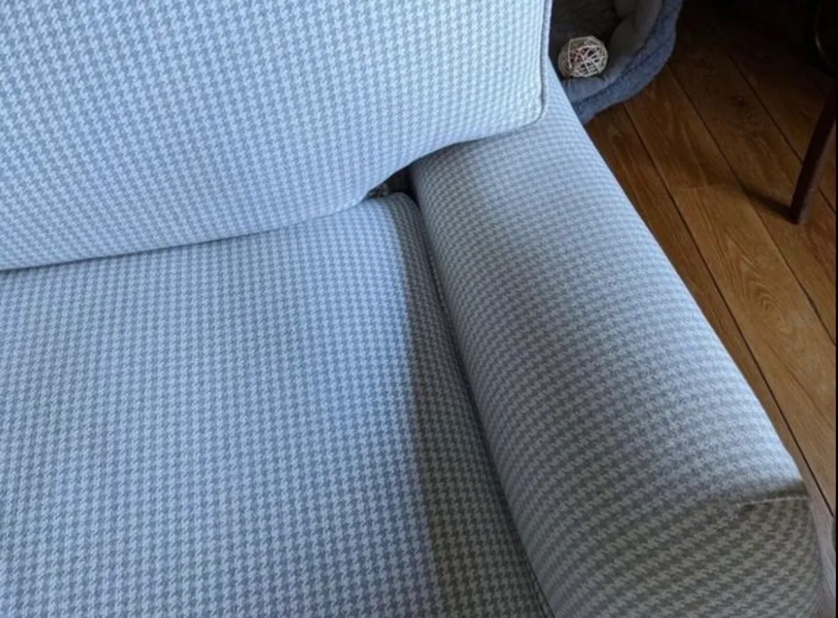 Laura Ashley Lynden Snuggler - Image 2