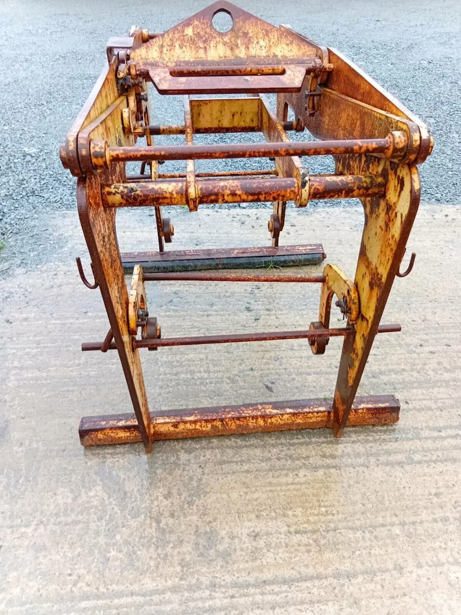 Block grab - Image 1