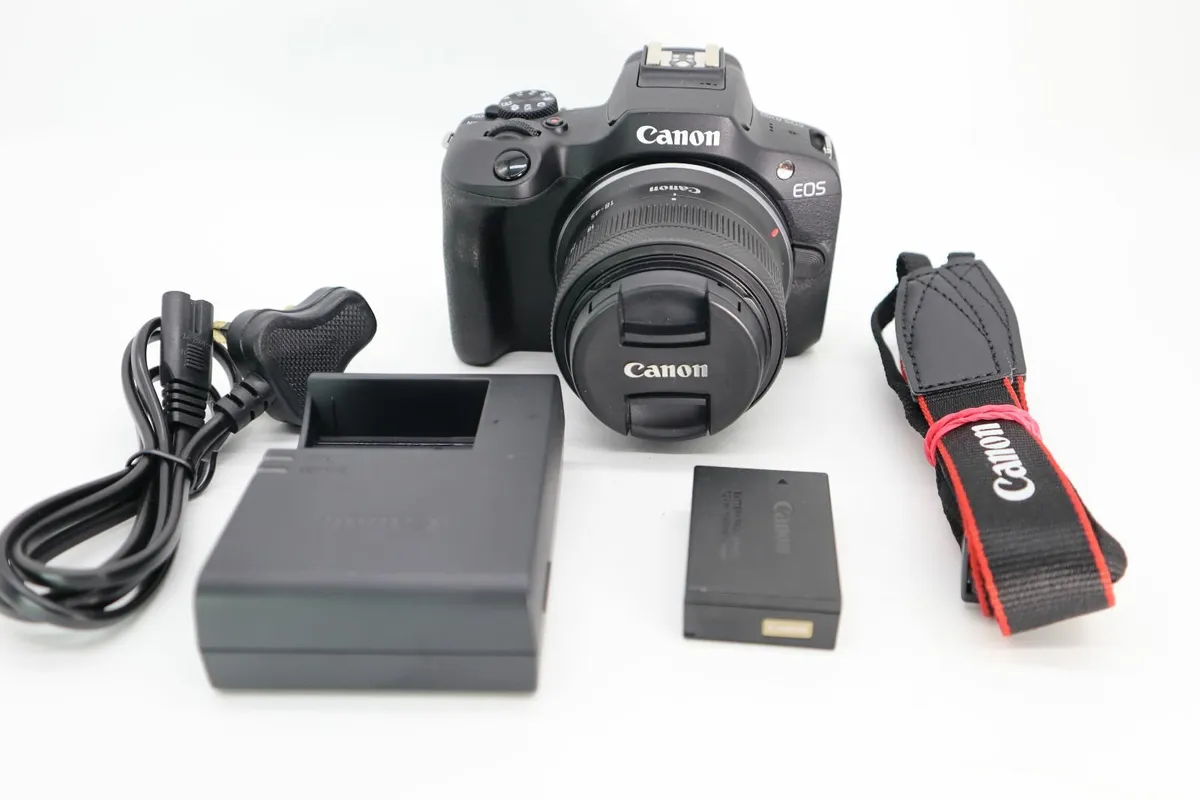 CANON EOS R100 MIRRORLESS & RF-S 18-45 IS STM LENS - Image 3