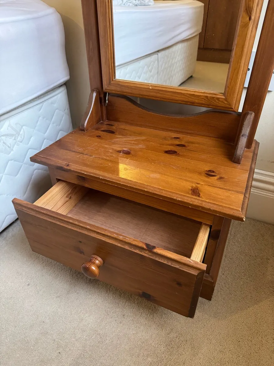 Solid wood cheval mirror with drawer - Image 3