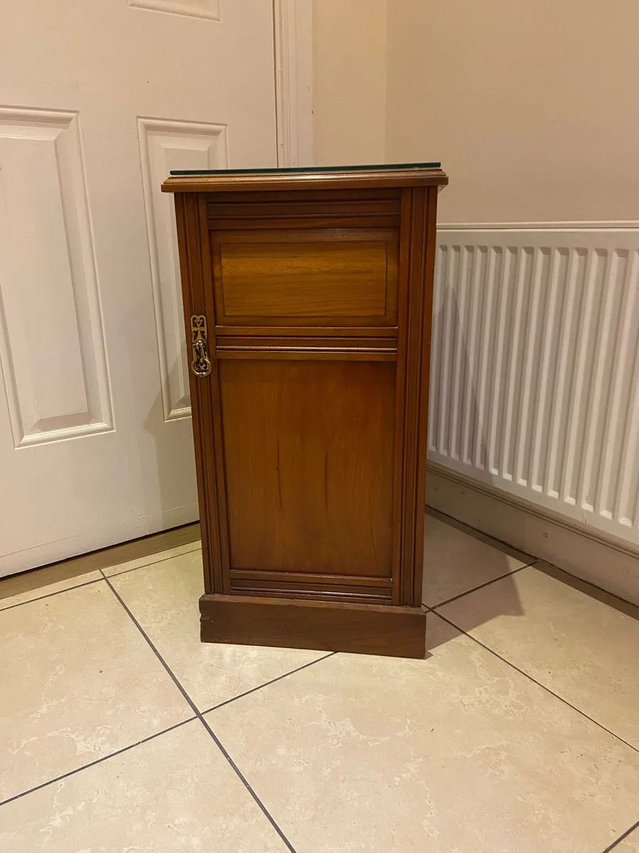 Victorian bedside table locker - Image 1