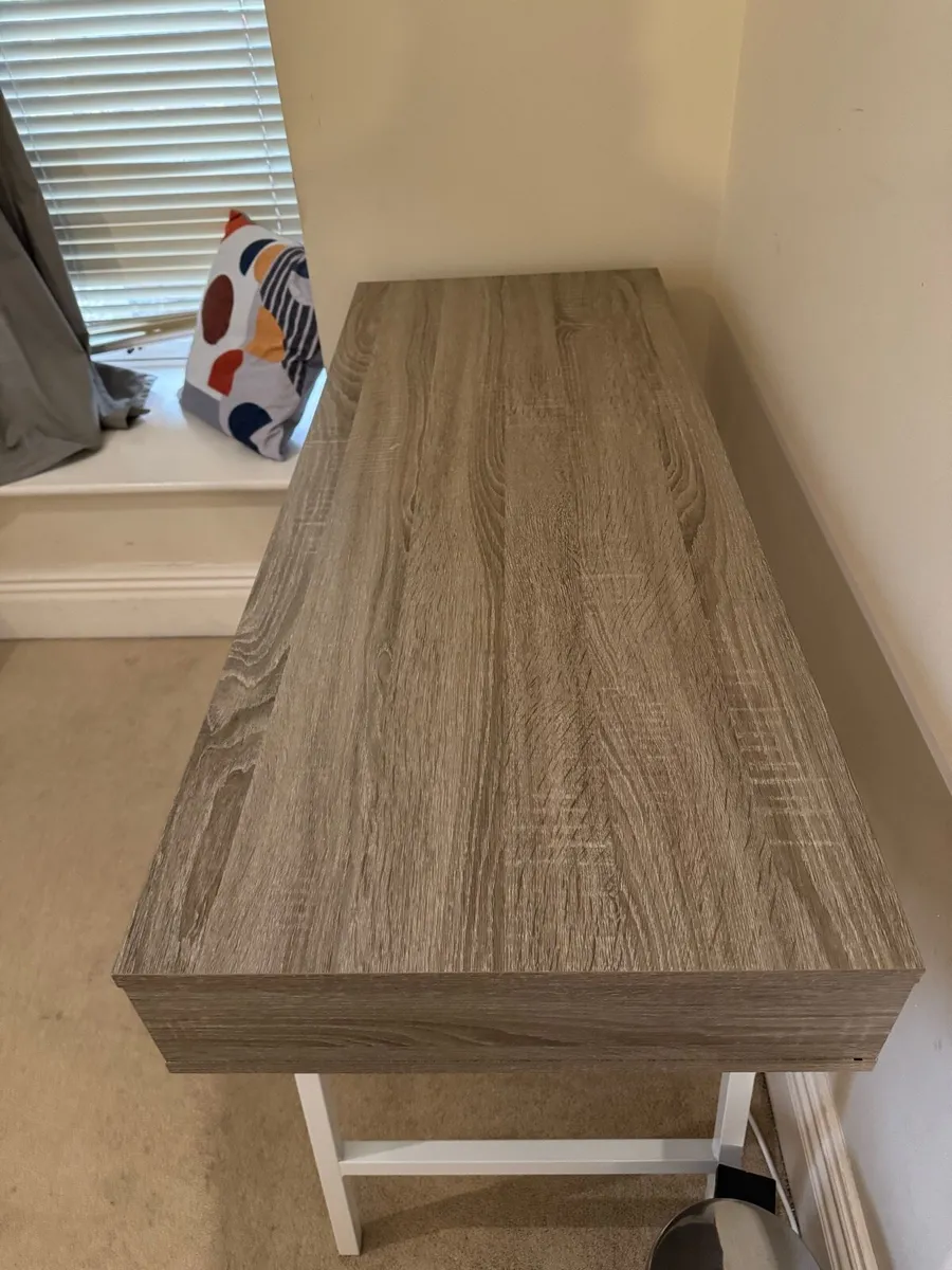 Office desk - Image 3