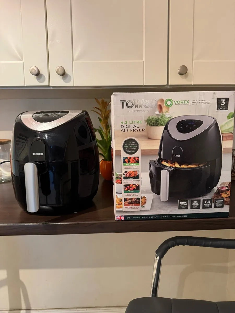 Air fryer - Image 1