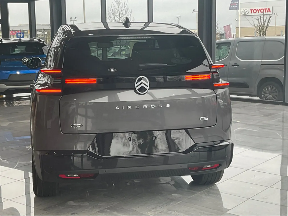 Citroen C5 Aircross Hybrid 145 MAX AUTOMATIC - Image 3