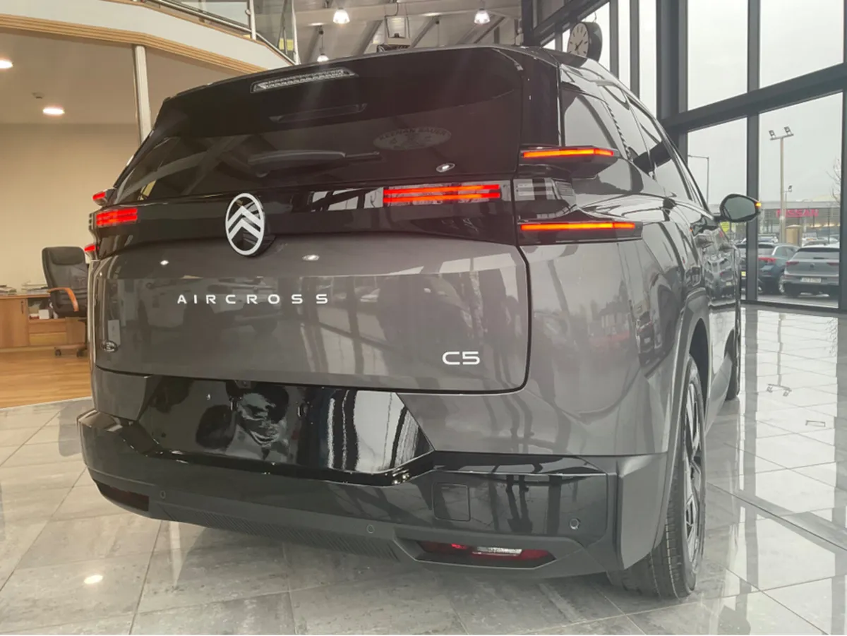 Citroen C5 Aircross Hybrid 145 MAX AUTOMATIC - Image 4