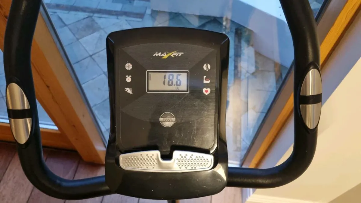 Exercise bike - Image 2