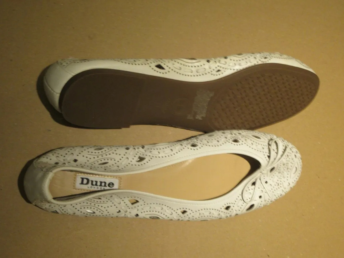 Leather shoes, sizes 7½, 8, 41 - Image 2