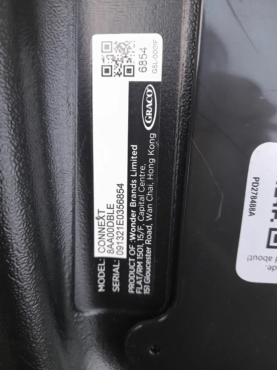 Isofix booster seat - Image 1