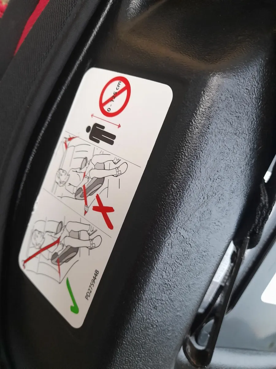 Isofix booster seat - Image 2