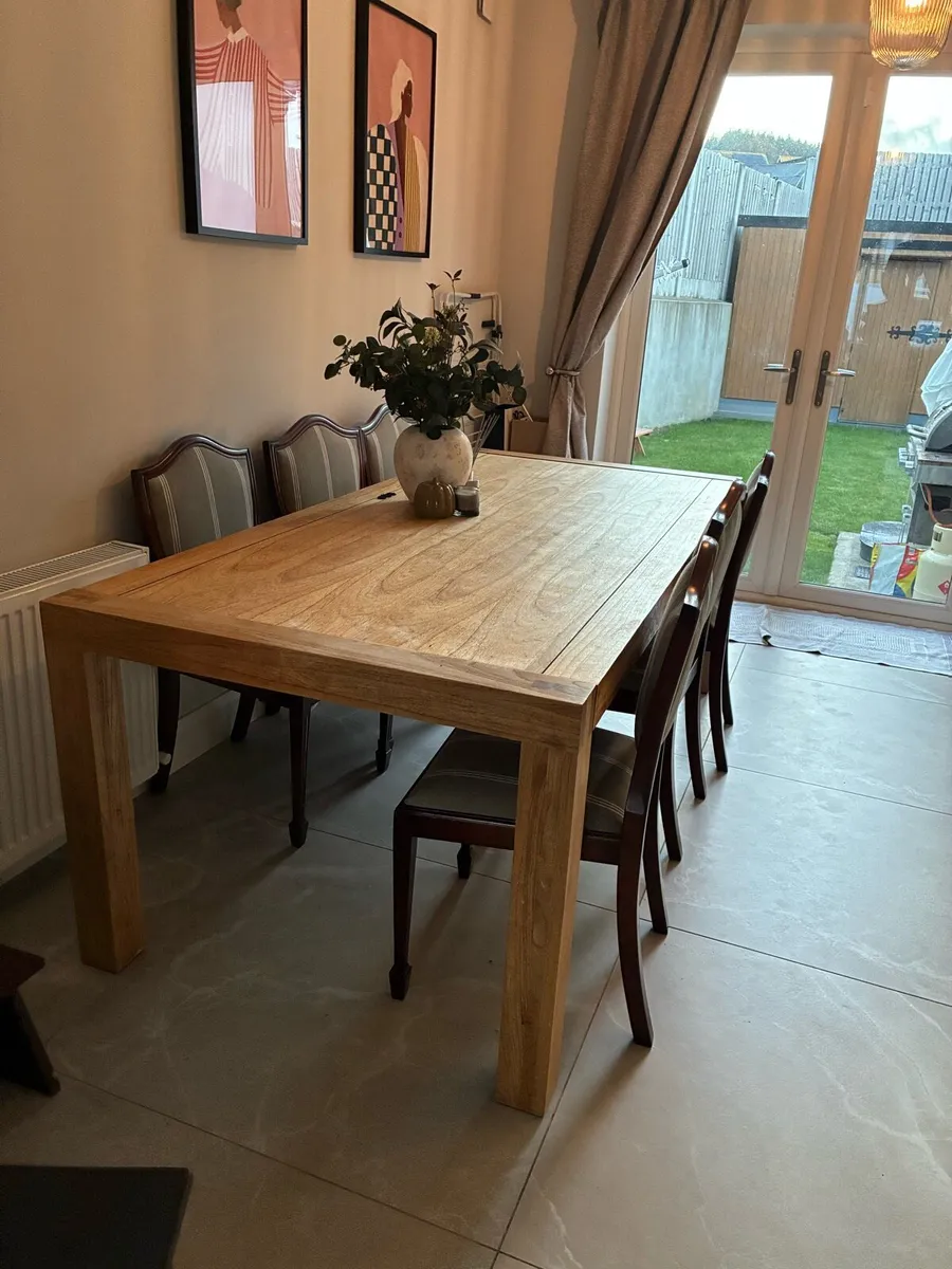 Solid Oak dining table - Image 3