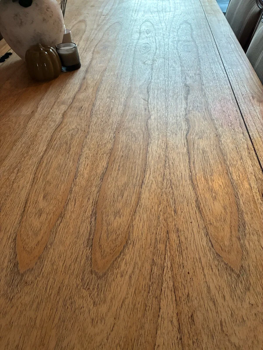 Solid Oak dining table - Image 4