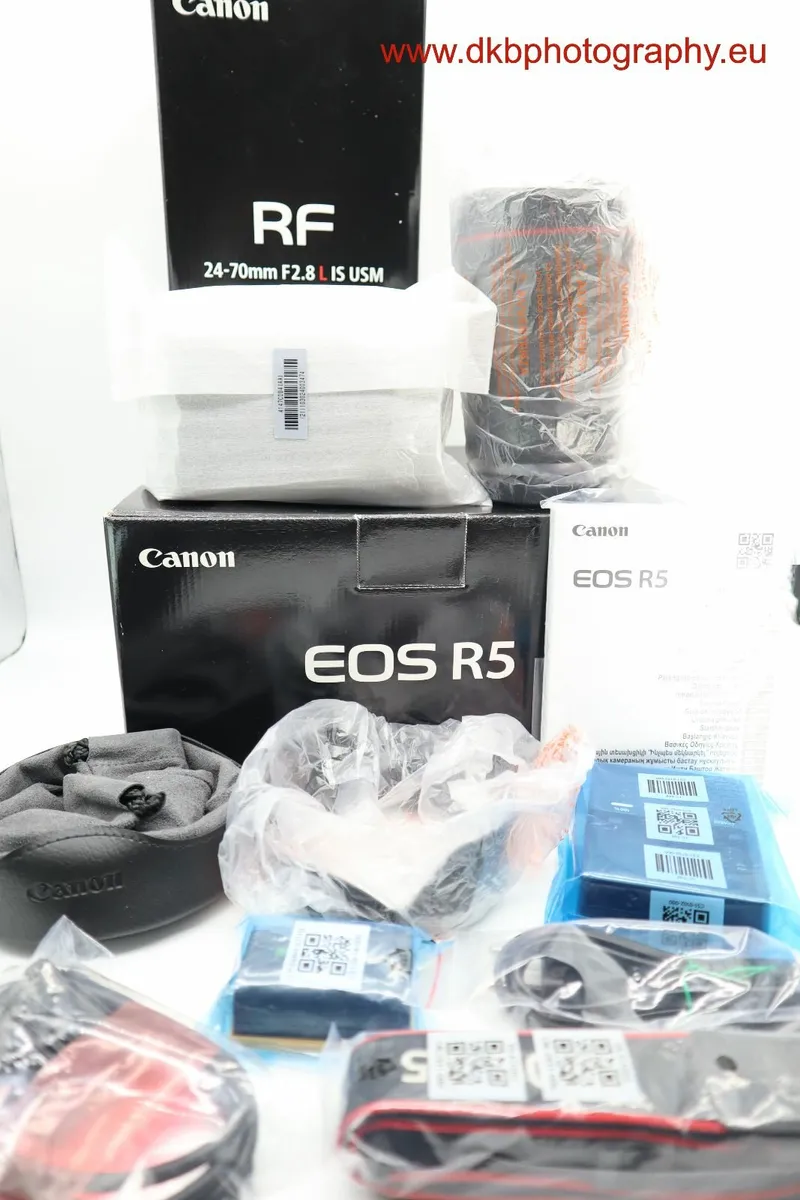 CANON EOS R5 CAMERA & RF 24-70mm F2.8L IS USM LENS - Image 2