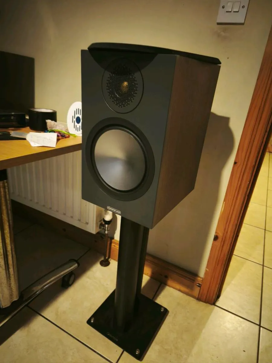 Monitor audio professional speakers and stands pro - Image 1