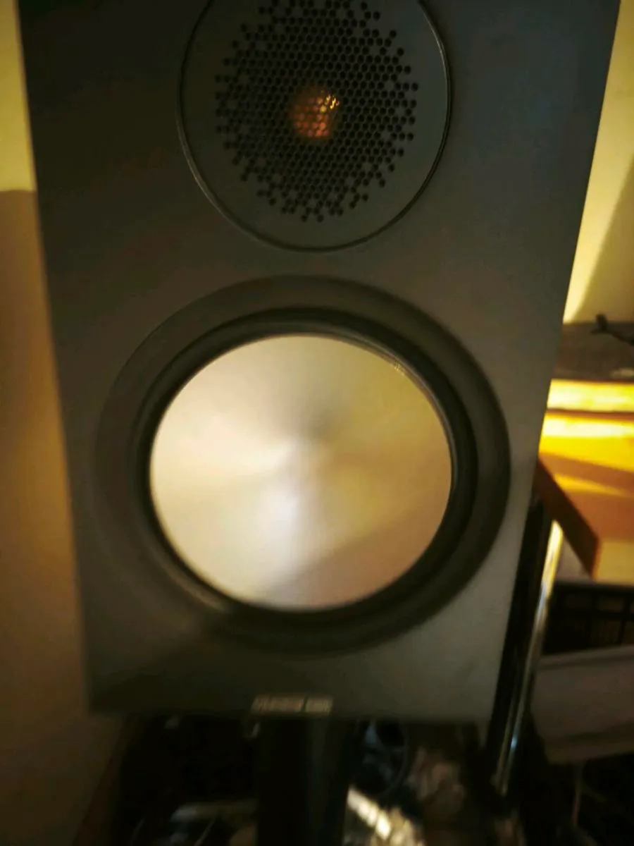 Monitor audio professional speakers and stands pro - Image 4