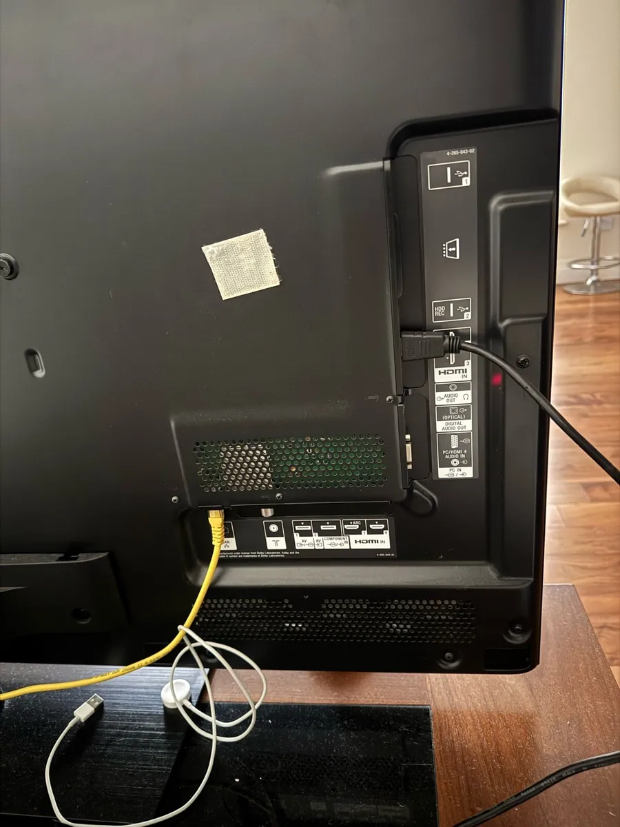 Sony LCD TV SCREEN 46 inch - Image 4