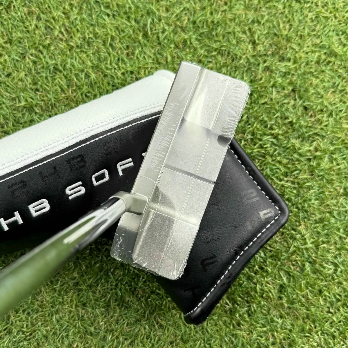 New Cleveland HB Soft 2 #8 Putter / 34″ - Image 4