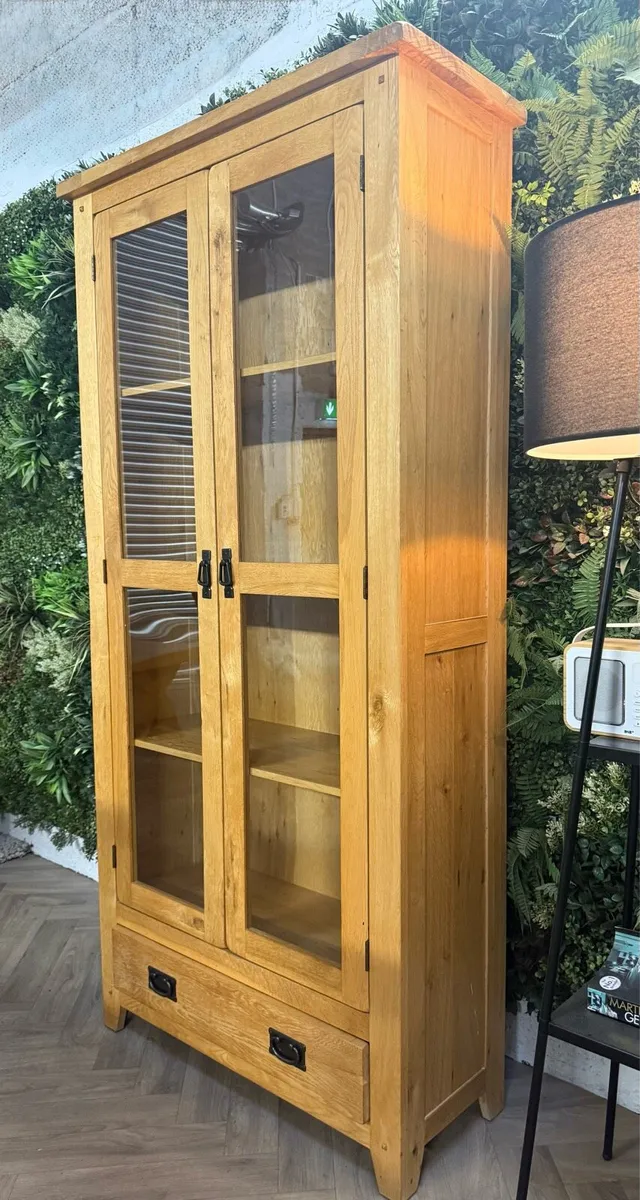 Solid oak display cabinet - Image 3