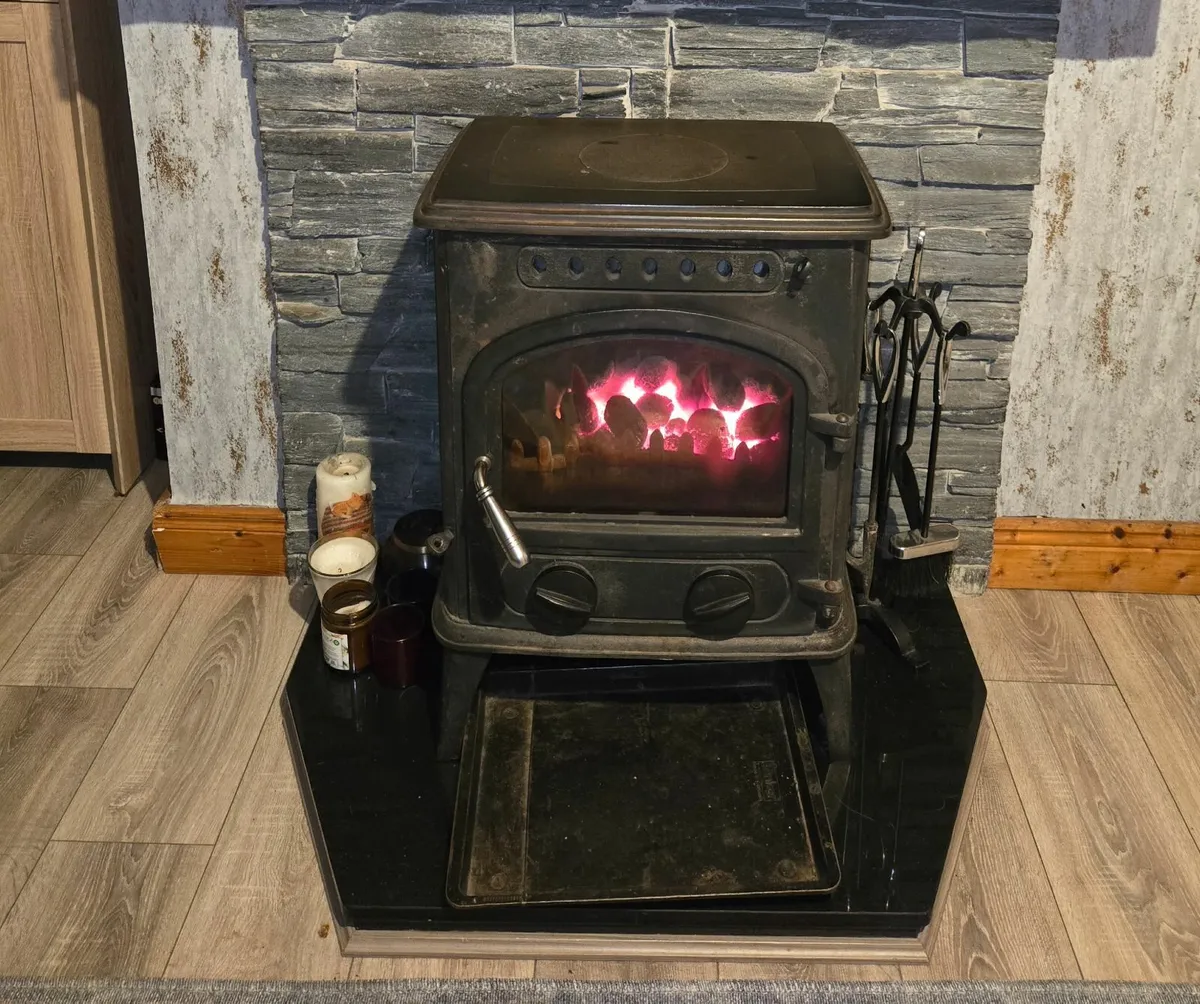 Stove - Image 1