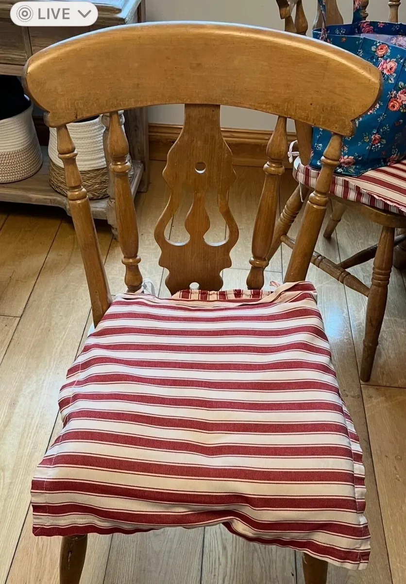 Dining chairs - Image 1
