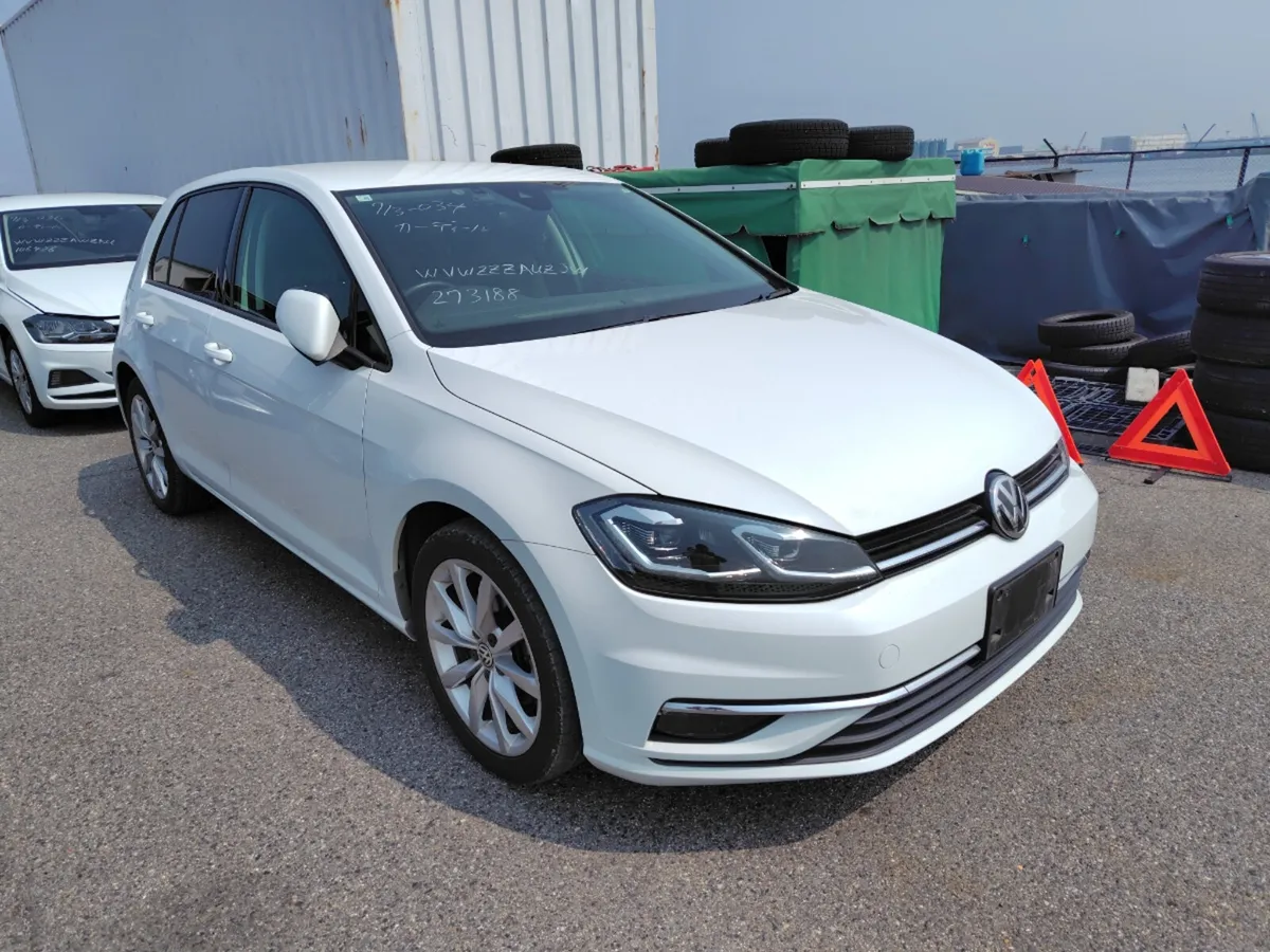1.2TSI COMFORTLINE PLUS  HATCHBACK 5DR AUTOMATIC// - Image 1