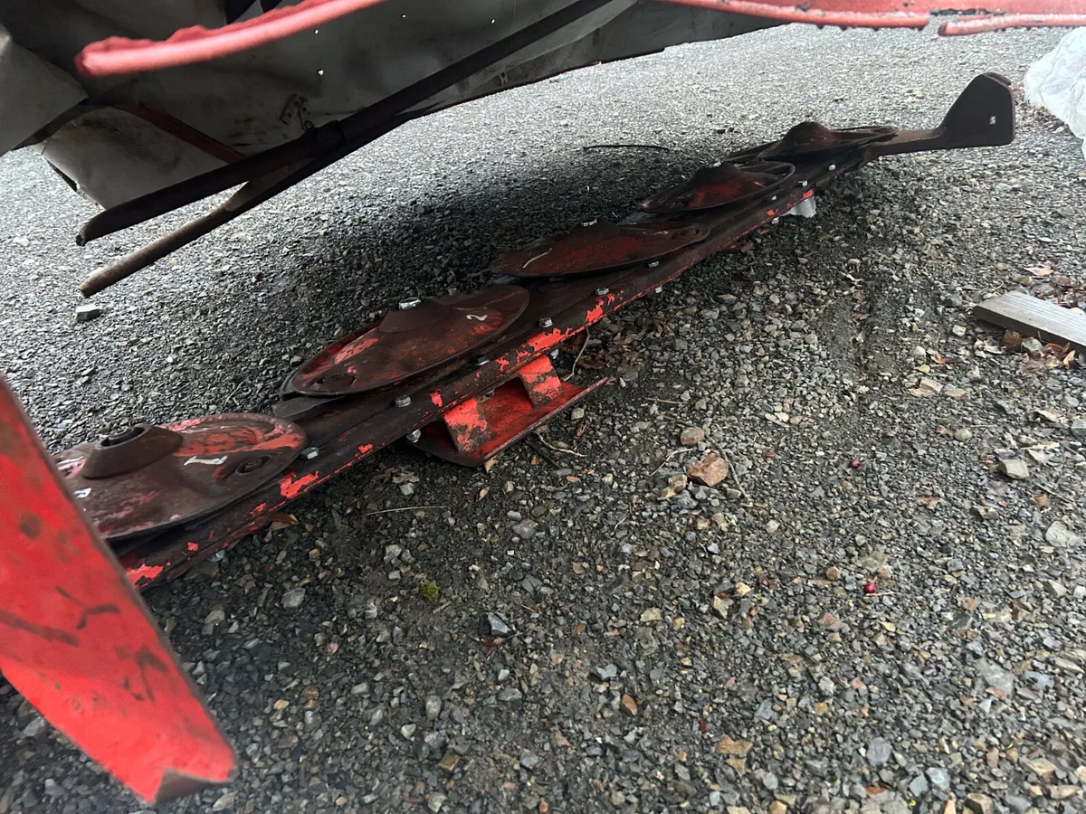 Kuhn 7FT Disc Mower - Image 3