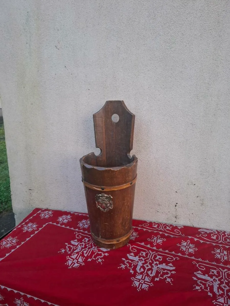 Wood umbrella stand bucket postage possible - Image 1