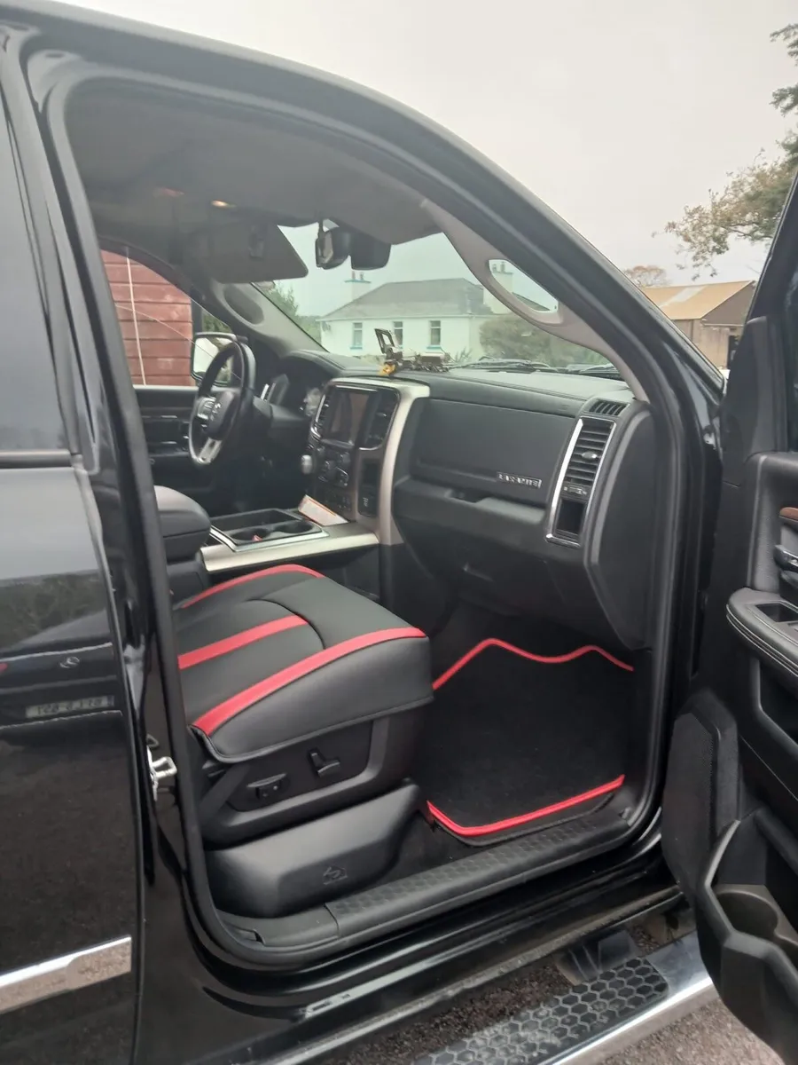 Dodge Ram Laramie eco diesel - Image 4