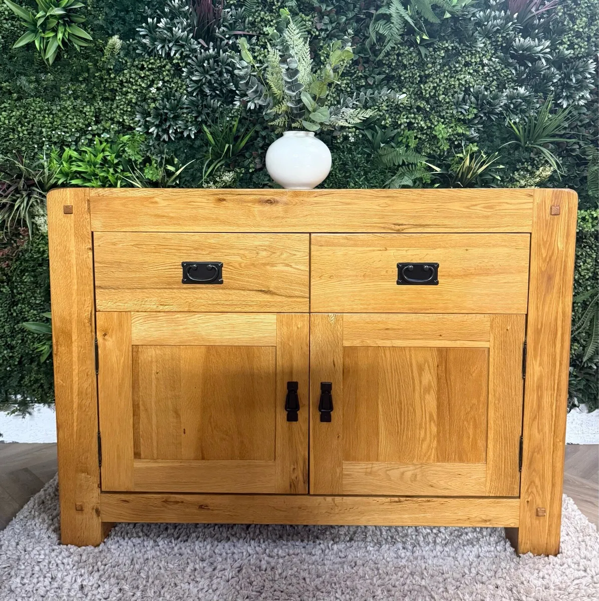 Solid oak sideboard - Image 2