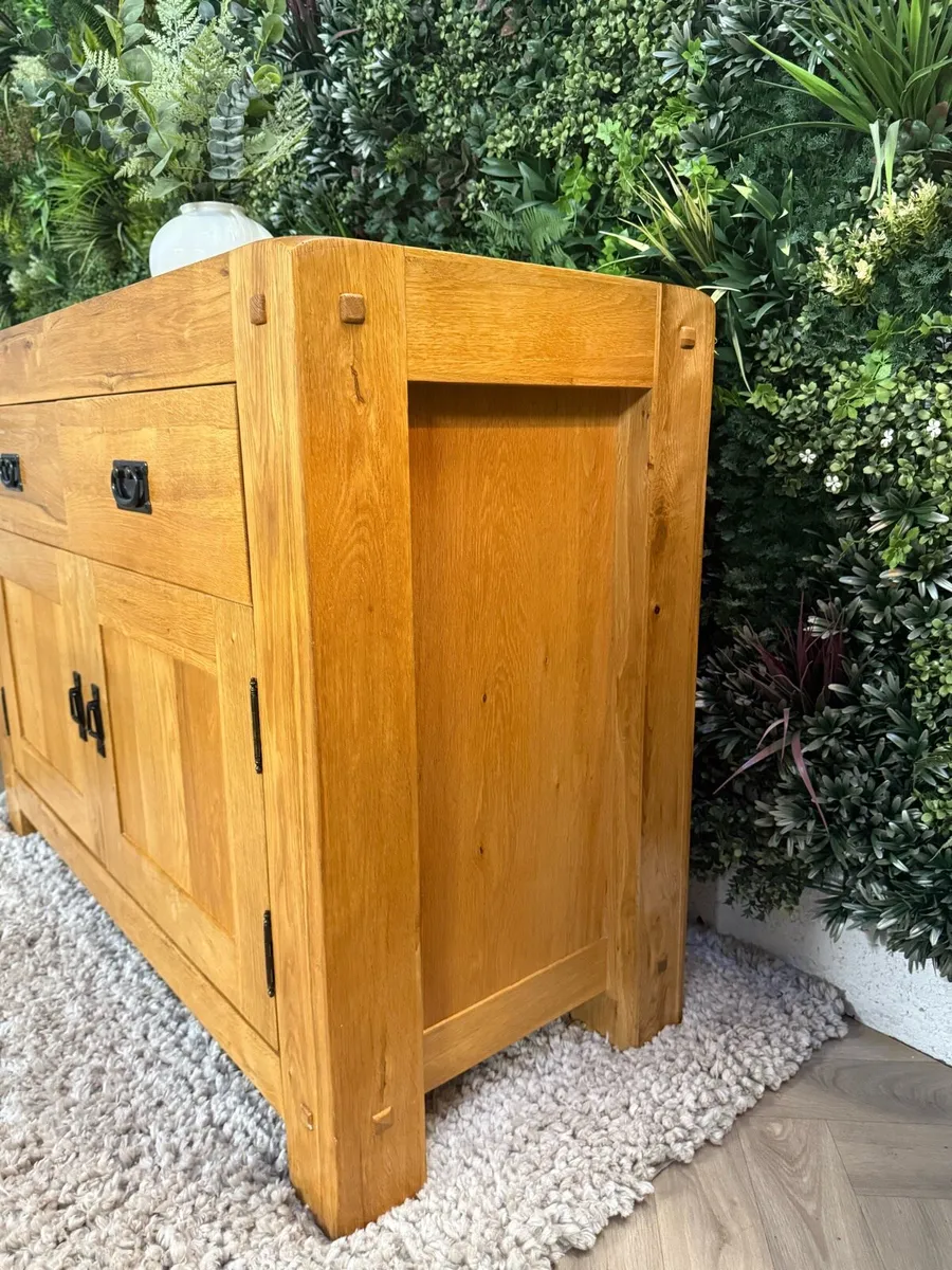 Solid oak sideboard - Image 4