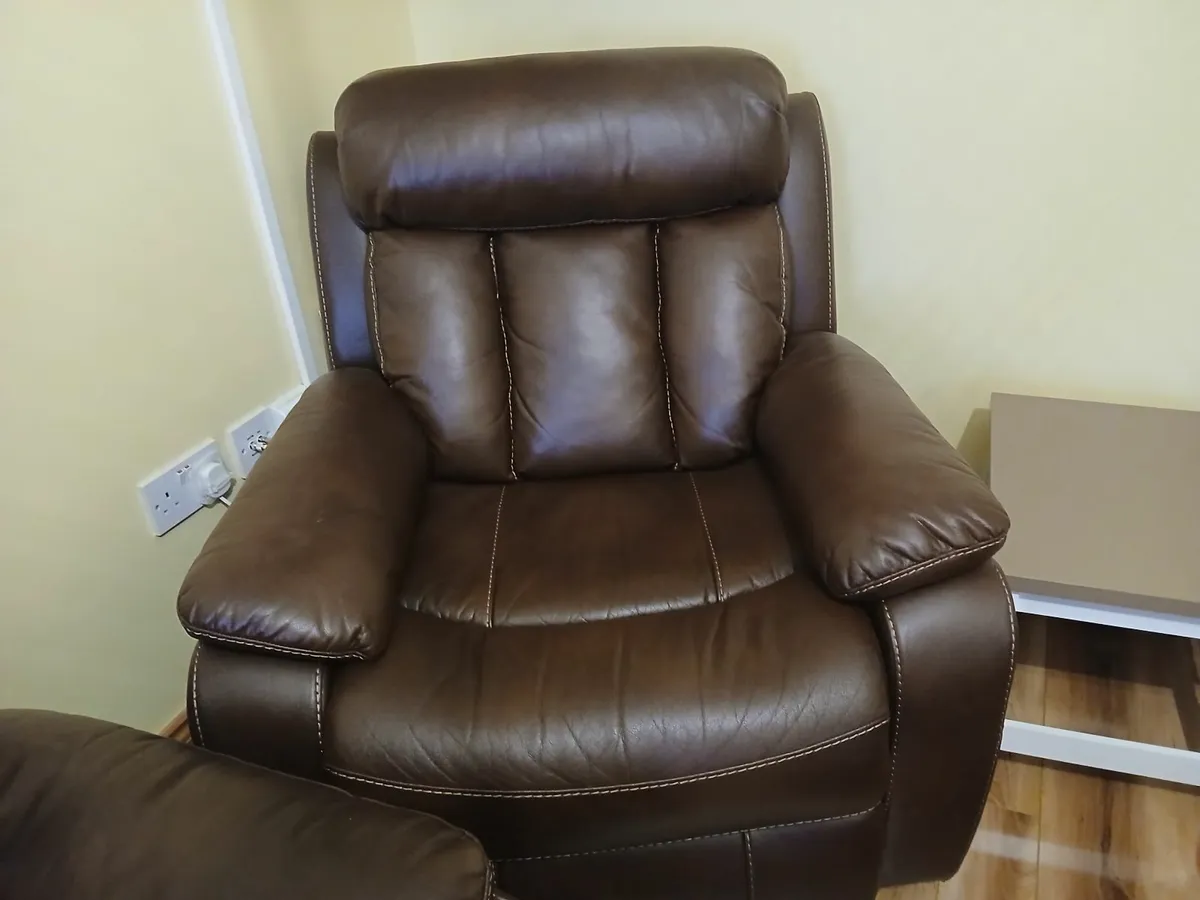 2 seater reclining sofa.  3 seater reclining sofa - Image 3